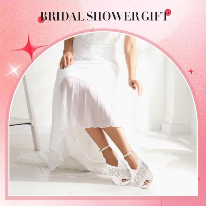 Bride Slippers - Luxe Witte Pantoffels met Parelletters - Zachte Pluche Vrijgezellenfeest Accessoire - Beschikbaar in EU Maten 36-41