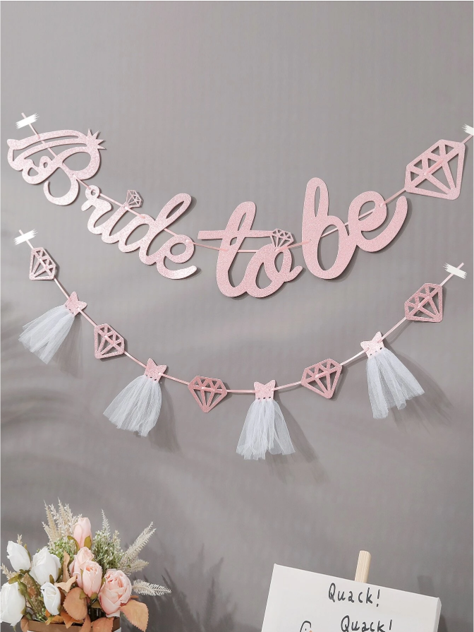 Bride to Be Slinger - Decoratie voor Vrijgezellenfeest - Goud, Roze & Zilver - Feestdecoratie met Diamant- en Kwastontwerp - 17,5 cm Hoog