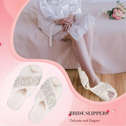Bride Slippers - Luxe Witte Pantoffels met Parelletters - Zachte Pluche Vrijgezellenfeest Accessoire - Beschikbaar in EU Maten 36-41