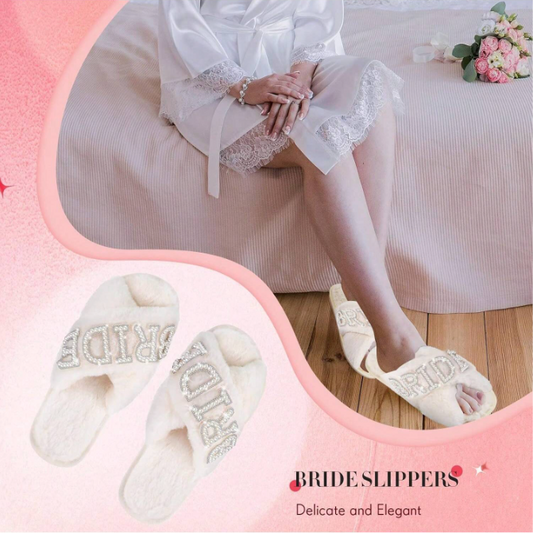 Bride Slippers - Luxe Witte Pantoffels met Parelletters - Zachte Pluche Vrijgezellenfeest Accessoire - Beschikbaar in EU Maten 36-41